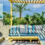 New Apt Near The 5Th Avenue Pool With Ocean View